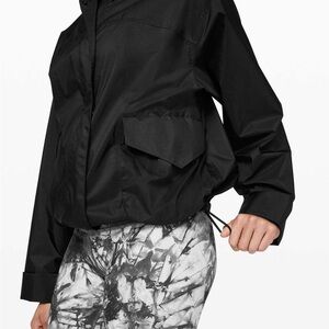 Lululemon Feel the Ease Jacket
Black Sz 8
